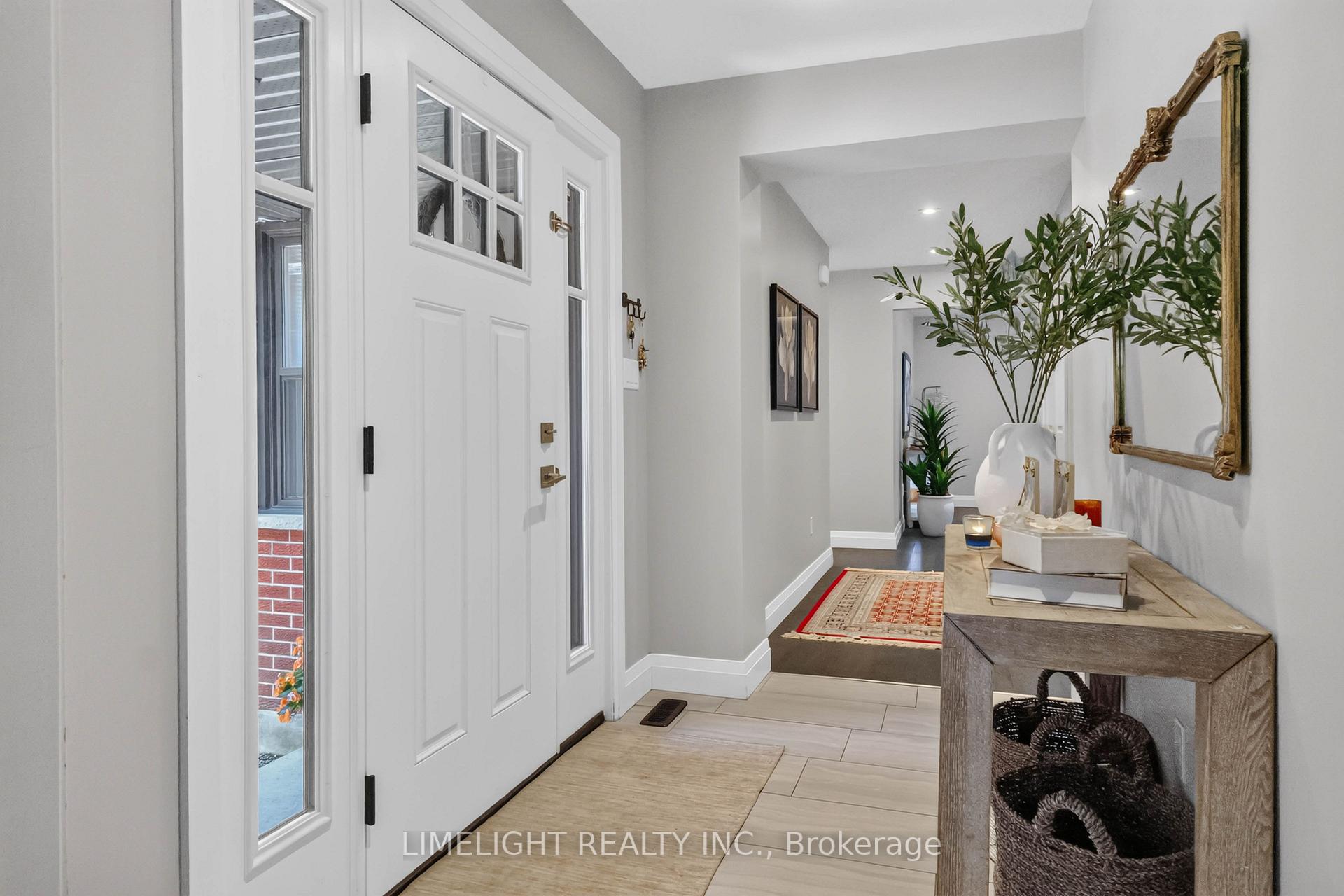 Photo 4 of 836 Manchester Road, London, North L — HOMEH