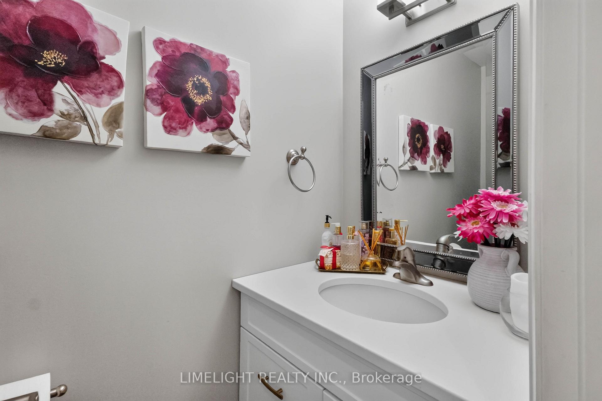 Photo 23 of 836 Manchester Road, London, North L — HOMEH