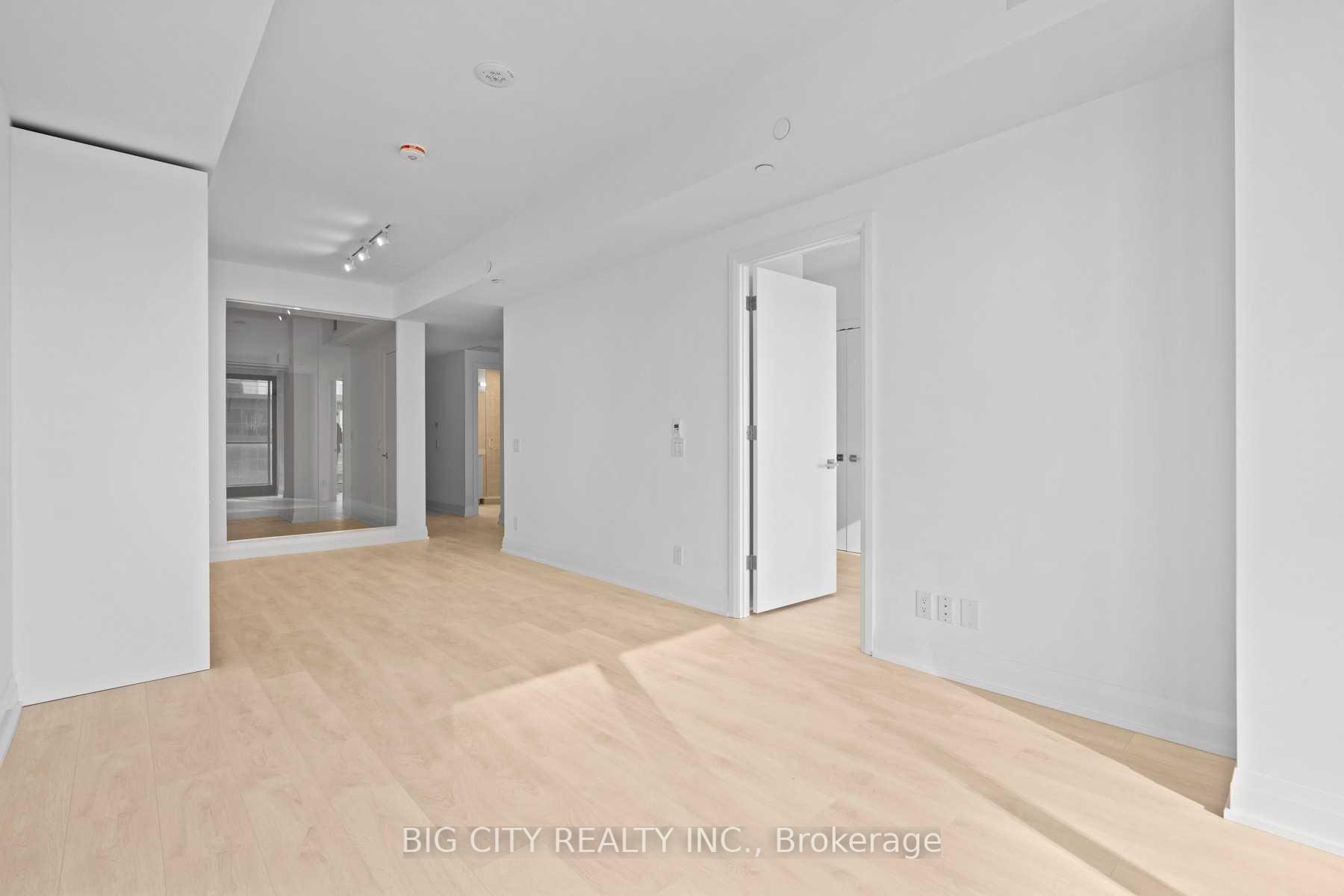 Photo 12 of Unit 1008, 33 Frederick Todd Way, Toronto, Thorncliffe Park — HOMEH