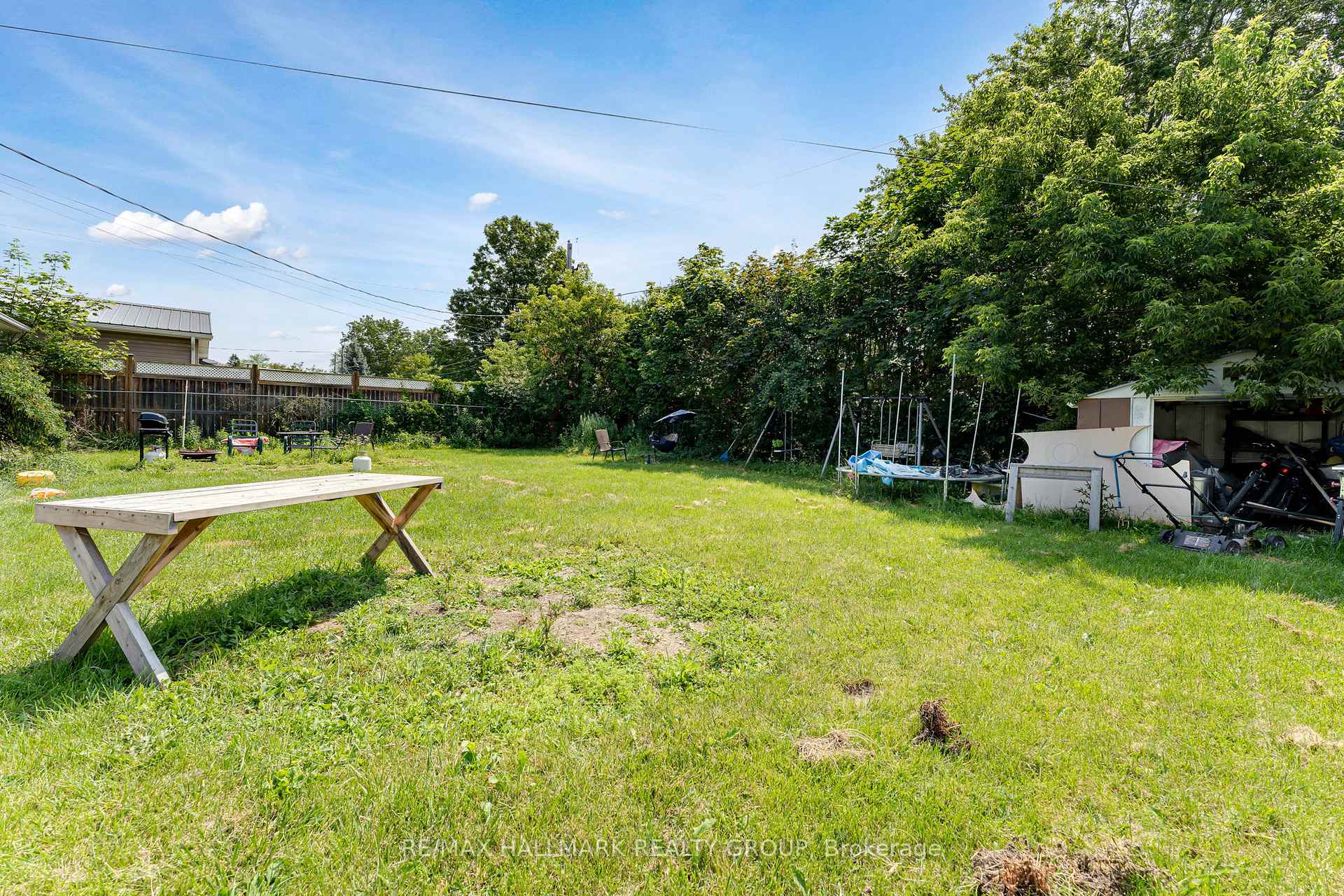 Photo 43 of 75 Briscoe Street, Loyalist, Amherstview — HOMEH
