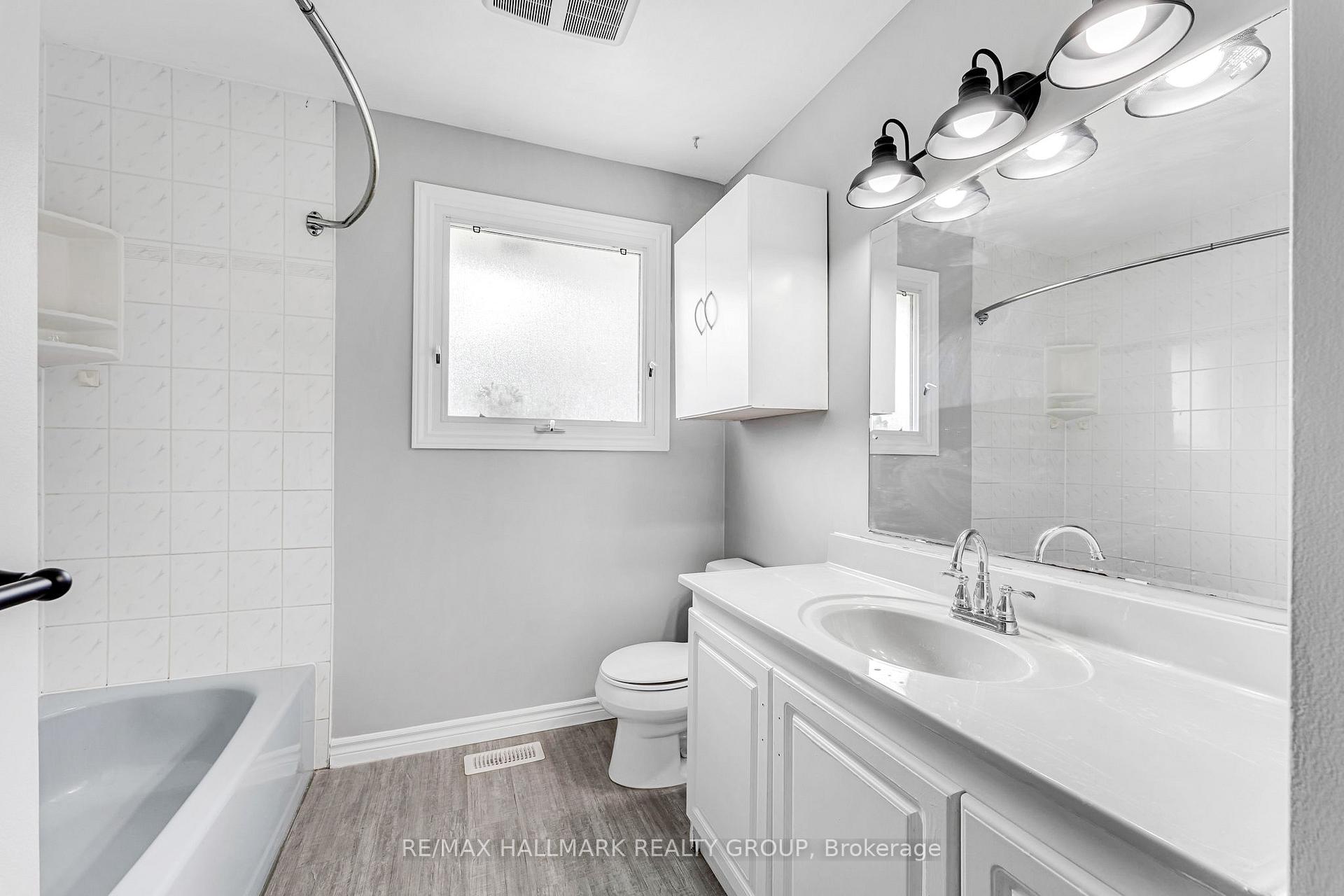 Photo 16 of 75 Briscoe Street, Loyalist, Amherstview — HOMEH
