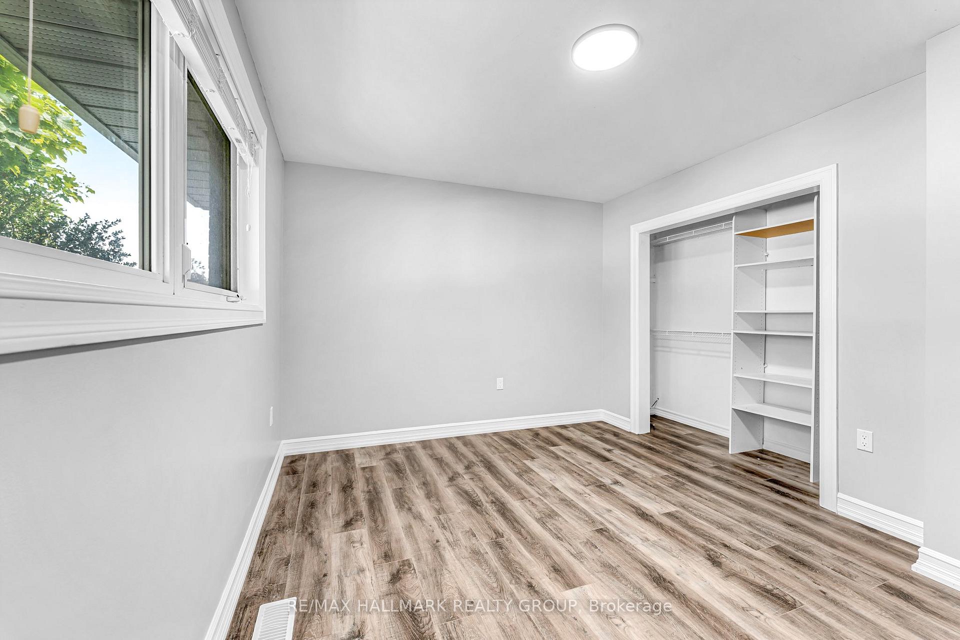 Photo 22 of 75 Briscoe Street, Loyalist, Amherstview — HOMEH