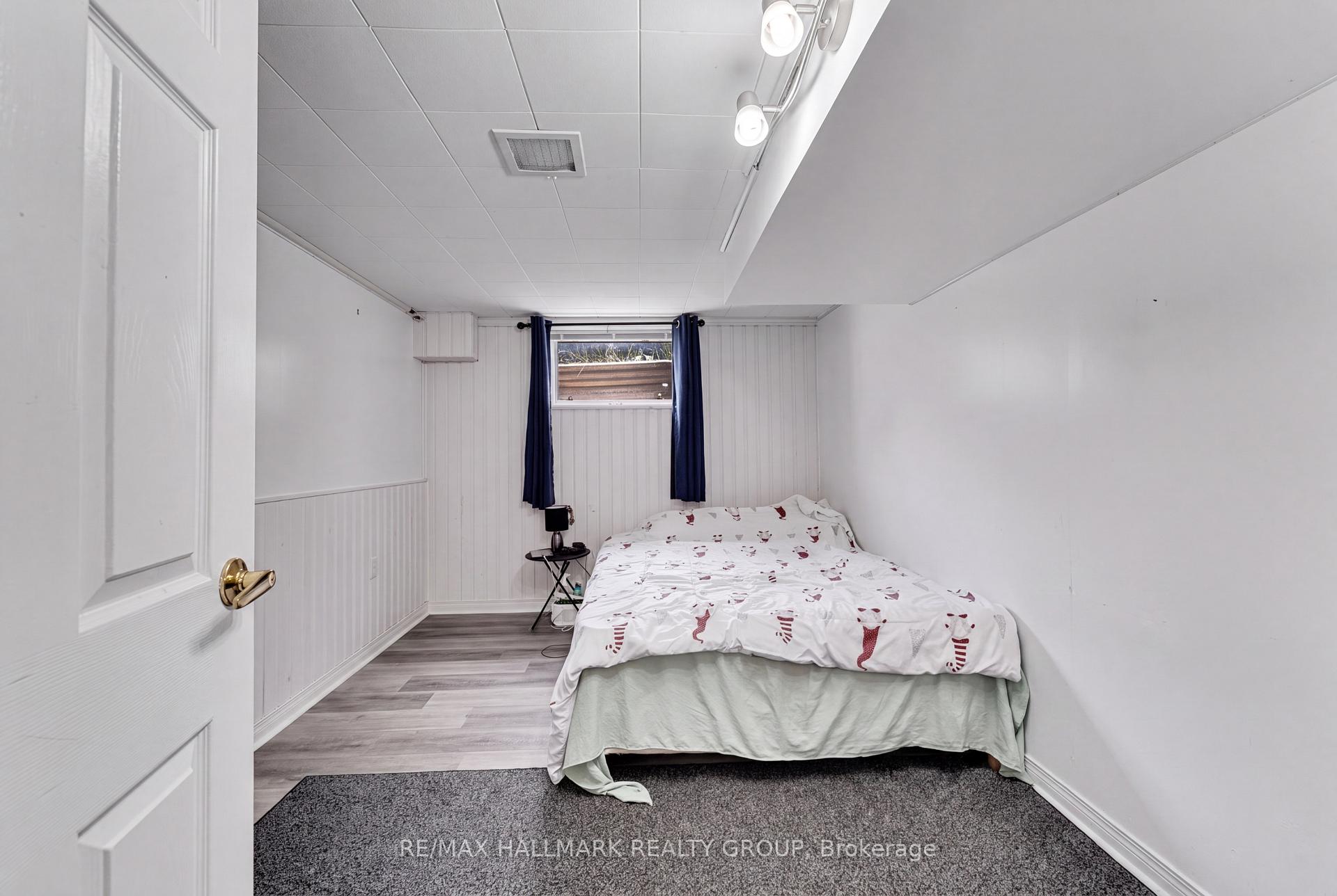 Photo 36 of 75 Briscoe Street, Loyalist, Amherstview — HOMEH