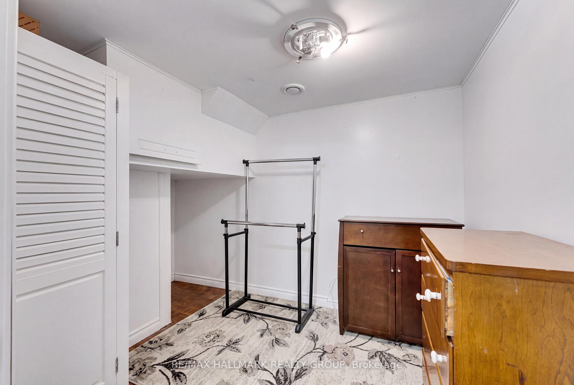 Photo 37 of 75 Briscoe Street, Loyalist, Amherstview — HOMEH