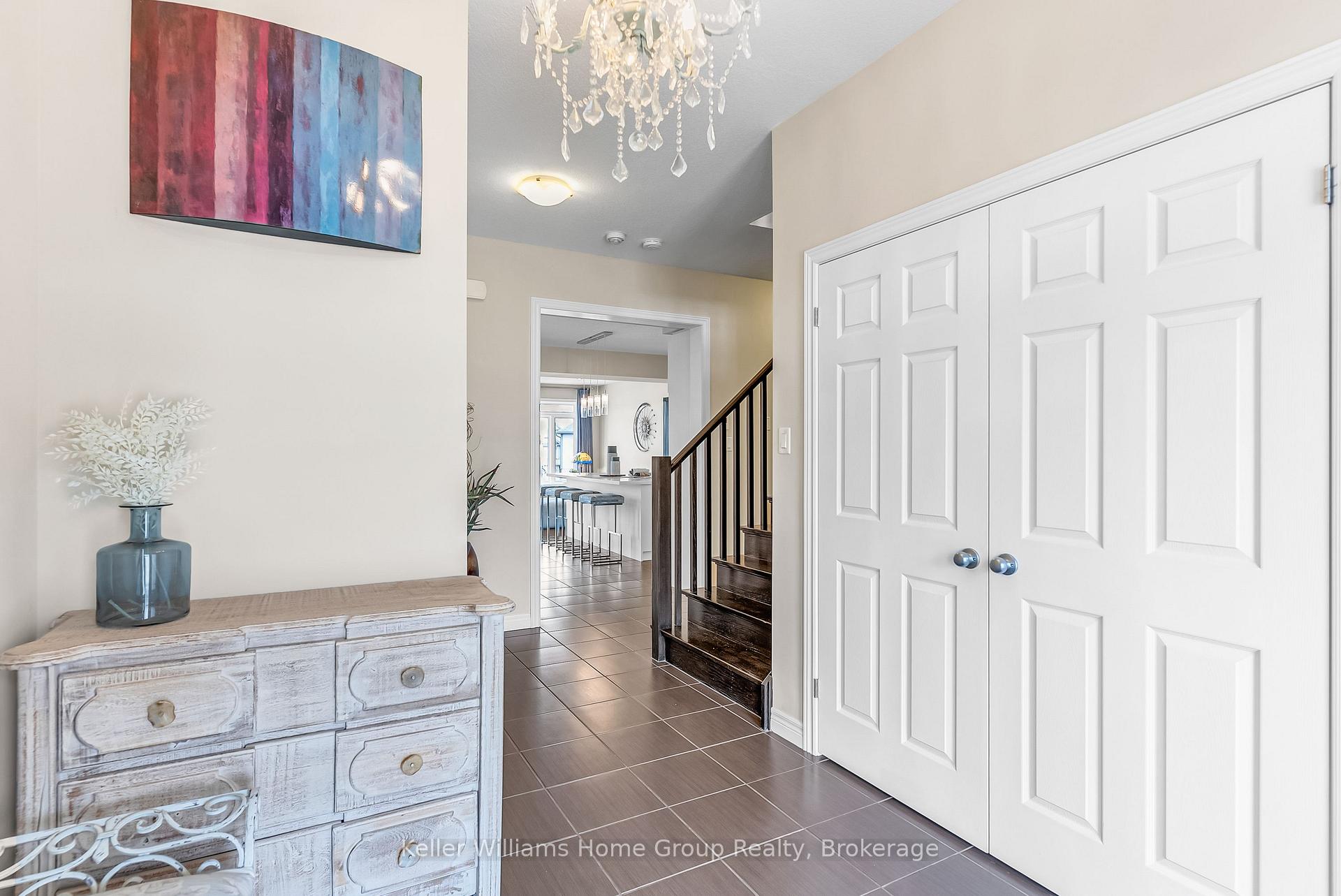 Photo 5 of 17 Dudley Drive, Guelph, Kortright East — HOMEH