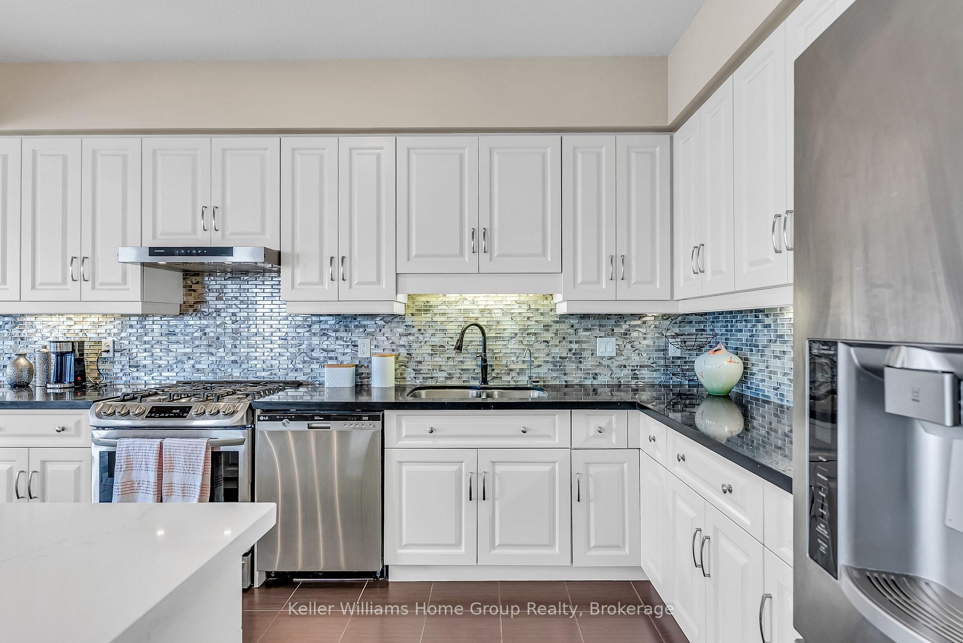 Photo 13 of 17 Dudley Drive, Guelph, Kortright East — HOMEH