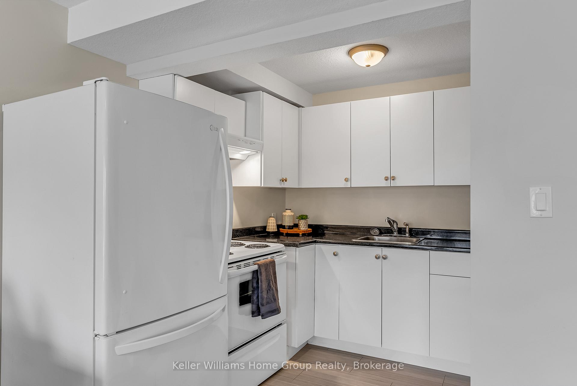 Photo 39 of 17 Dudley Drive, Guelph, Kortright East — HOMEH