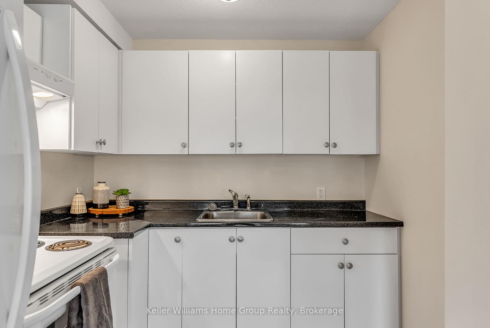 Photo 40 of 17 Dudley Drive, Guelph, Kortright East — HOMEH