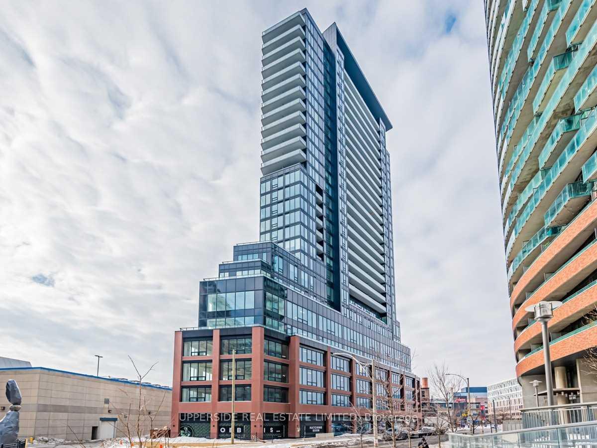 Front of Unit 1613, 135 East Liberty Street