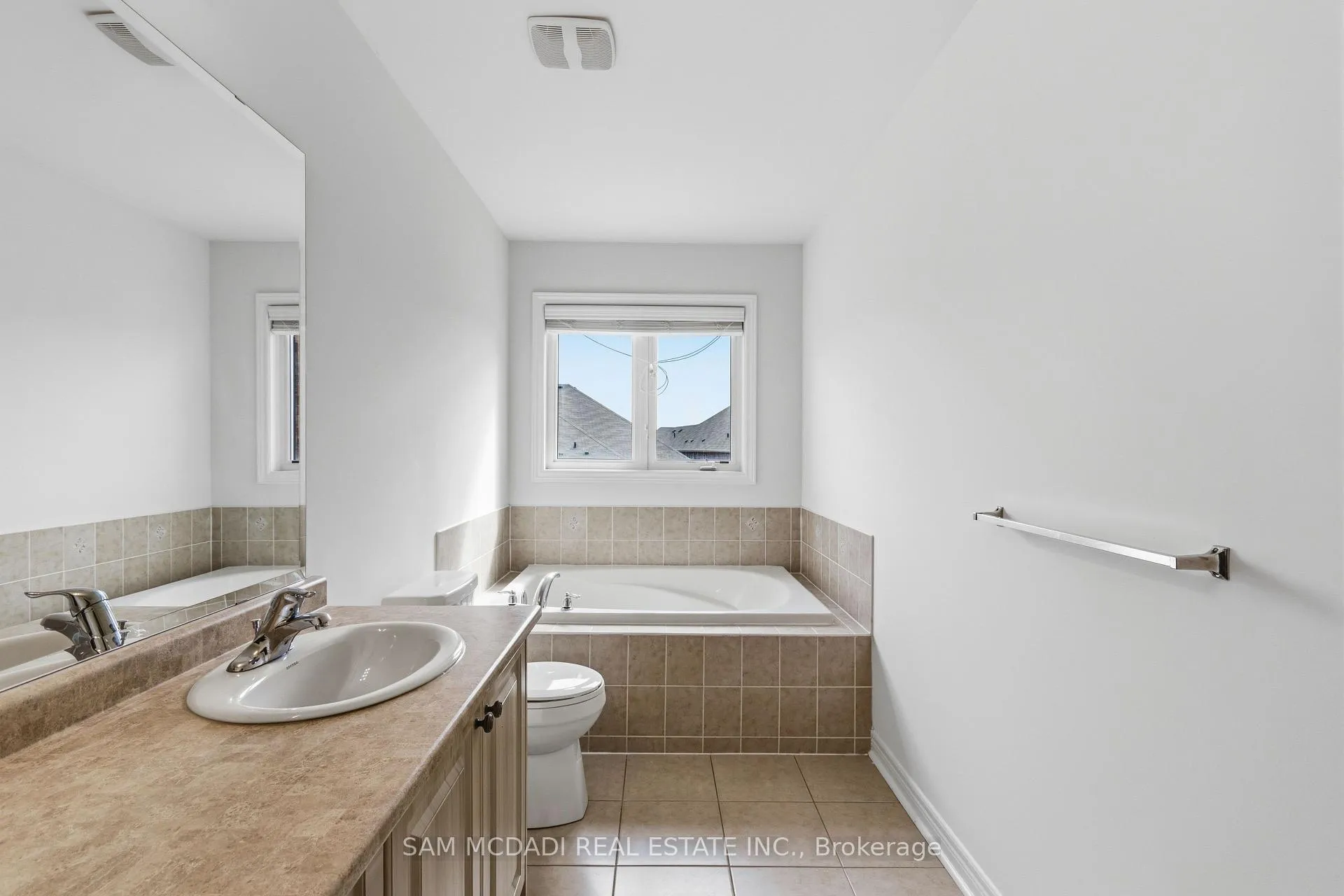 Photo 21 of 26 Montpelier Street, Brampton, Brampton West — HOMEH