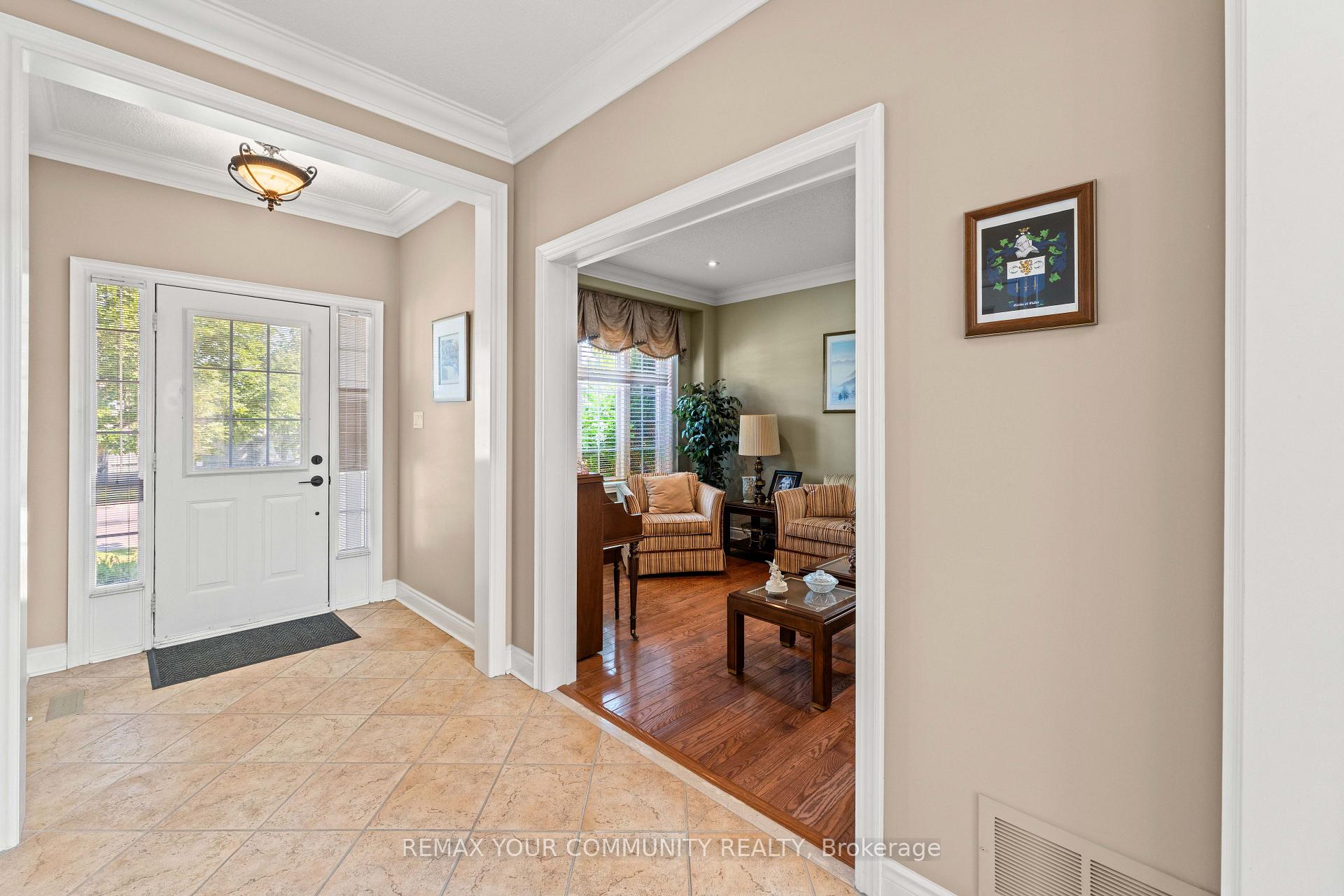 Photo 8 of 53 Brookwood Drive, Barrie, 400 West — HOMEH