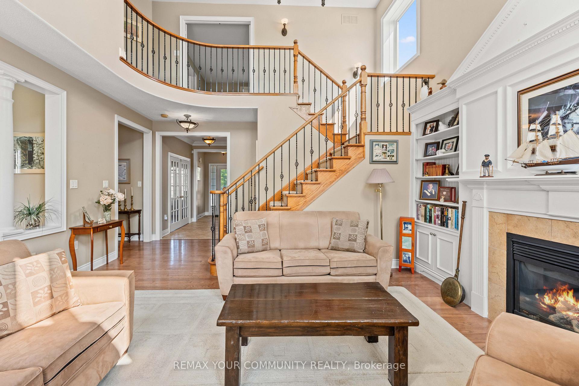 Photo 19 of 53 Brookwood Drive, Barrie, 400 West — HOMEH