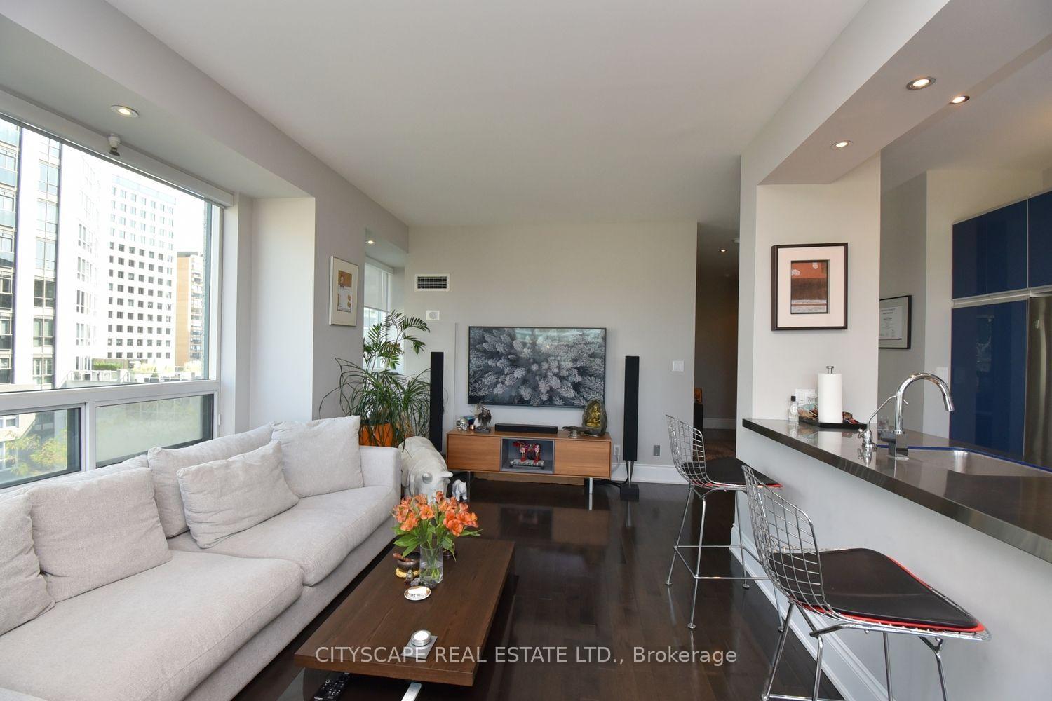 Photo 7 of 903 Bloor Street, Toronto, Dovercourt-Wallace Emerson-Junction — HOMEH