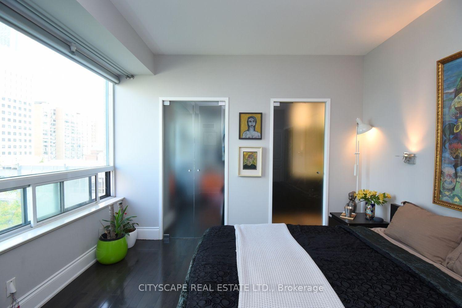 Photo 20 of 903 Bloor Street, Toronto, Dovercourt-Wallace Emerson-Junction — HOMEH