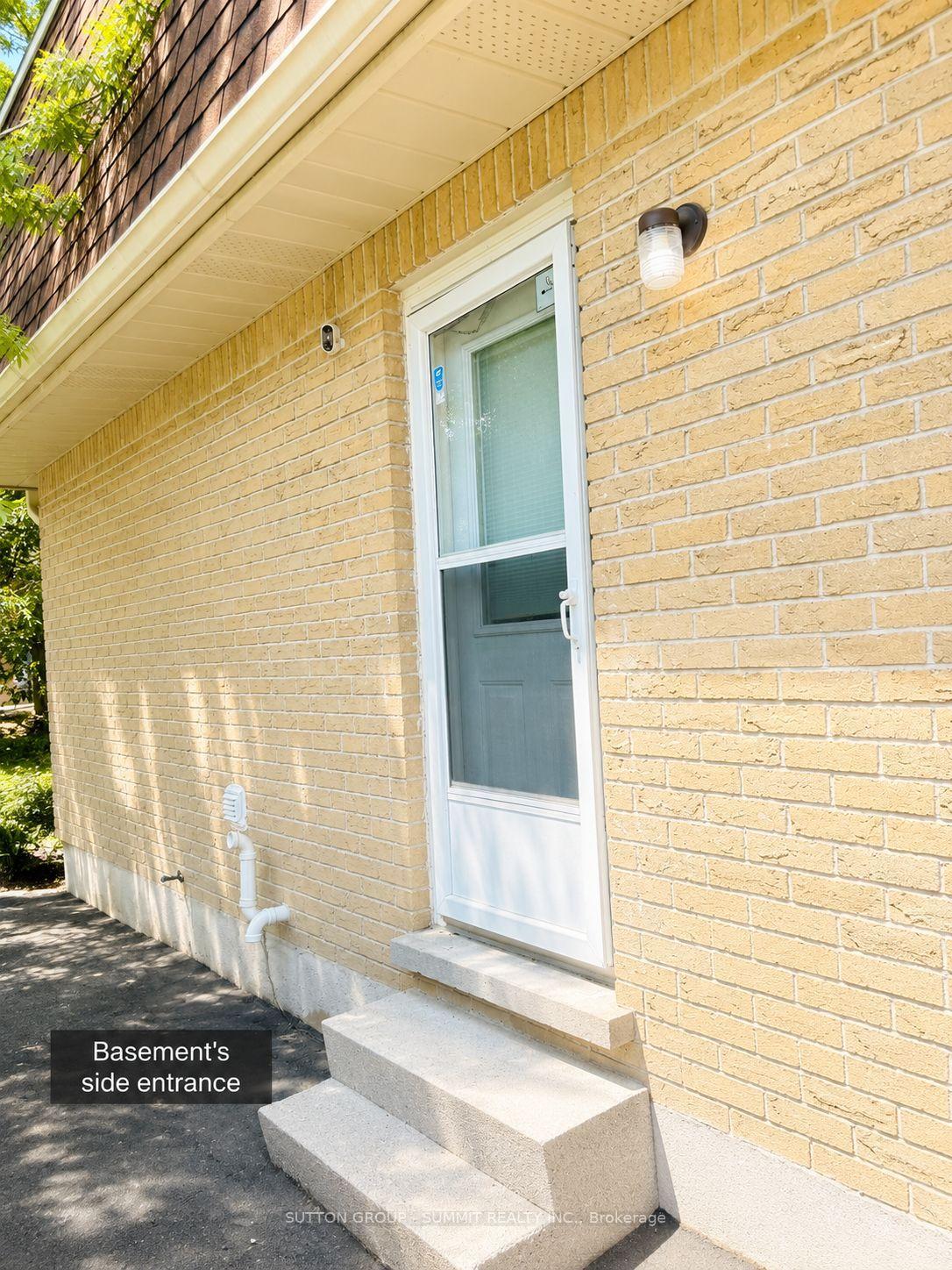 Photo 36 of 433a Dunvegan Drive, Waterloo, Lincoln Village — HOMEH
