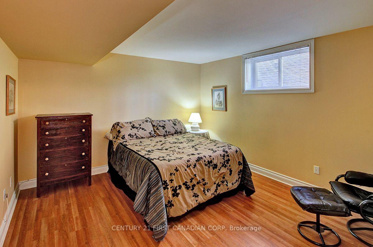 Photo 33 of 581 Plane Tree Drive, London, North R — HOMEH