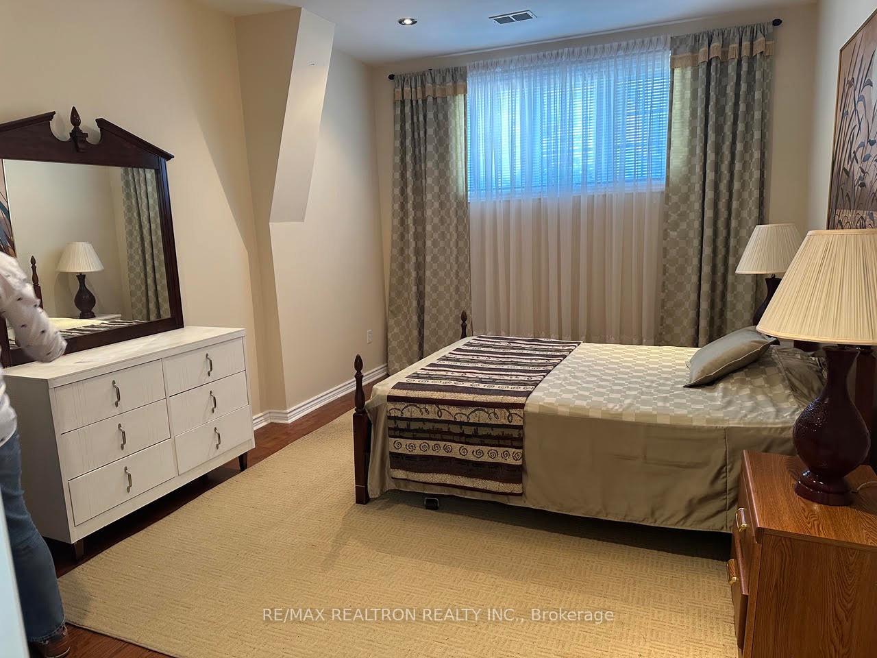 Photo 17 of Unit Basement, 95 Ames Crescent, Aurora, Bayview Northeast — HOMEH