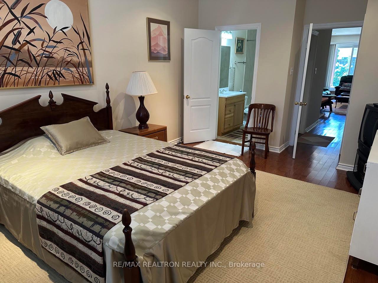 Photo 18 of Unit Basement, 95 Ames Crescent, Aurora, Bayview Northeast — HOMEH