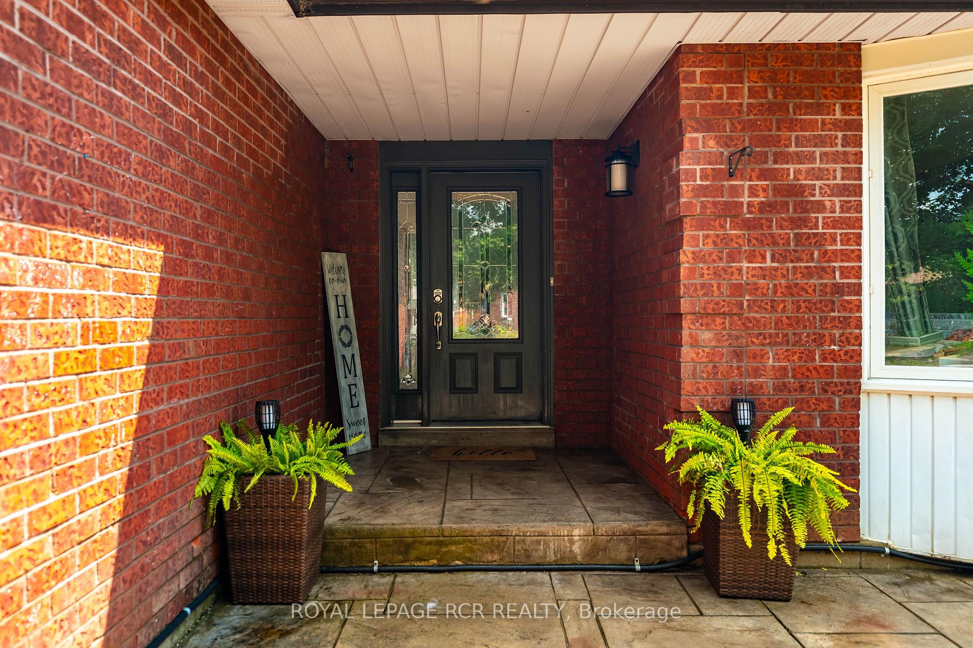 Photo 5 of 113 Meadow Drive, Orangeville — HOMEH