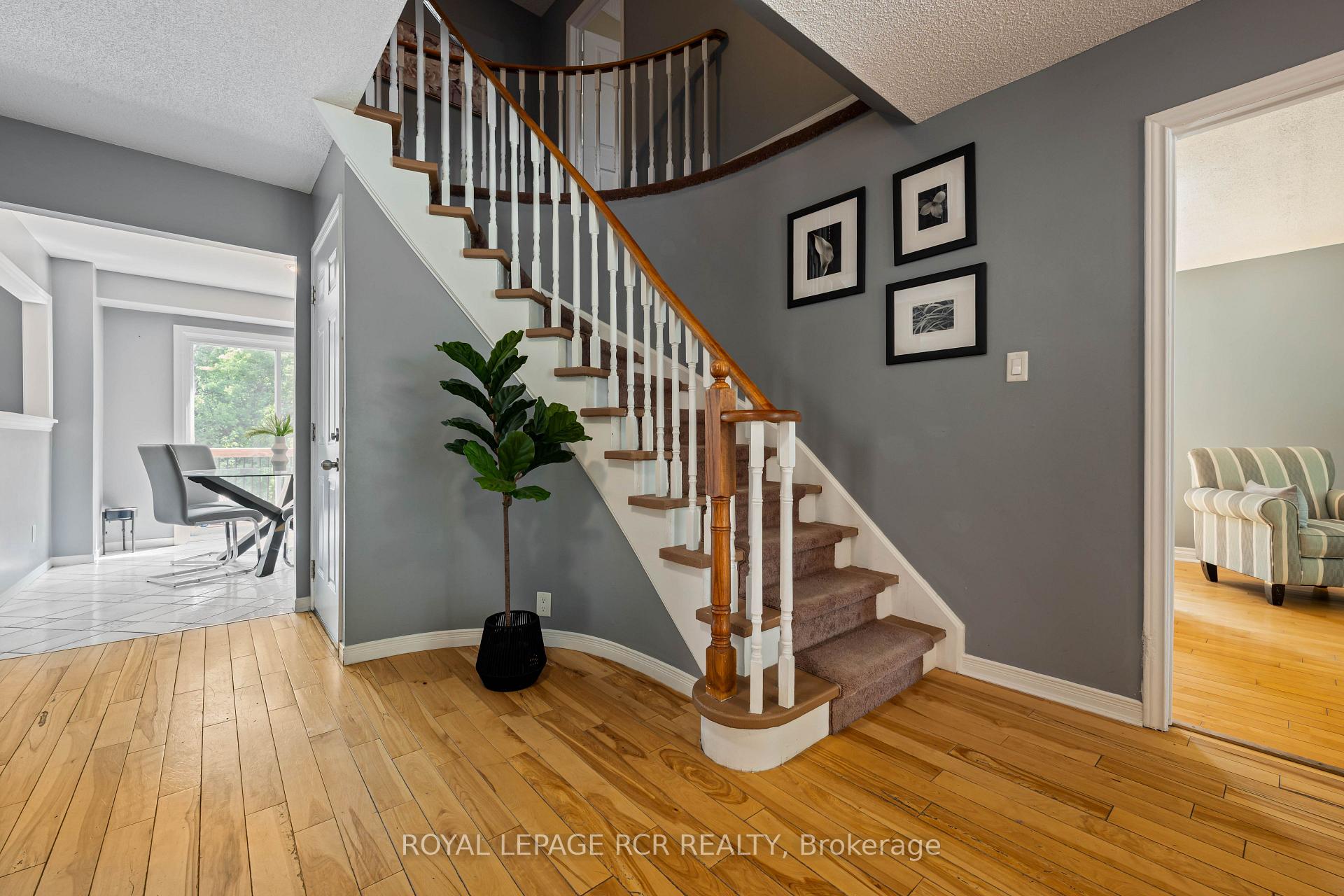 Photo 11 of 113 Meadow Drive, Orangeville — HOMEH