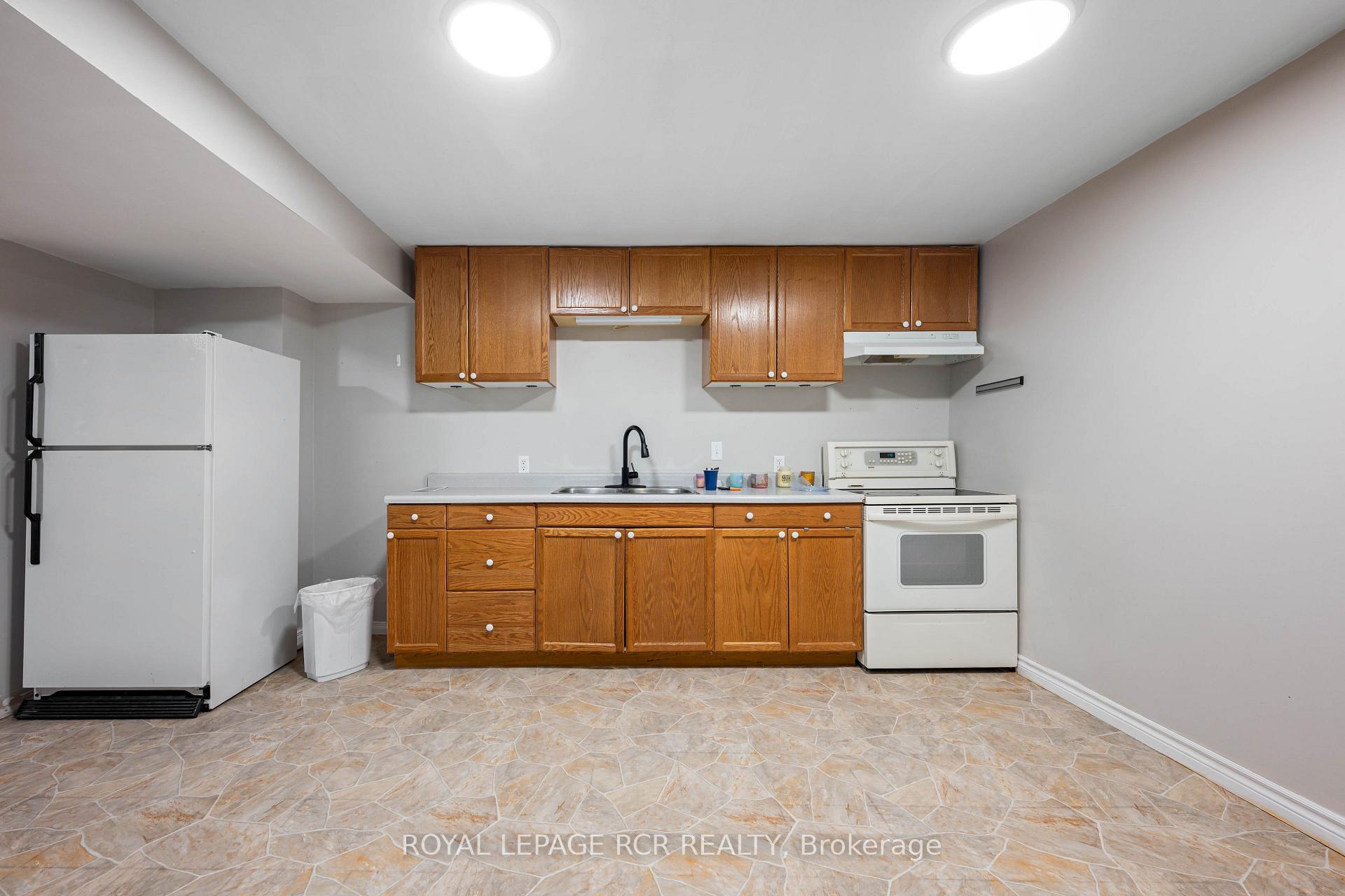 Photo 45 of 113 Meadow Drive, Orangeville — HOMEH