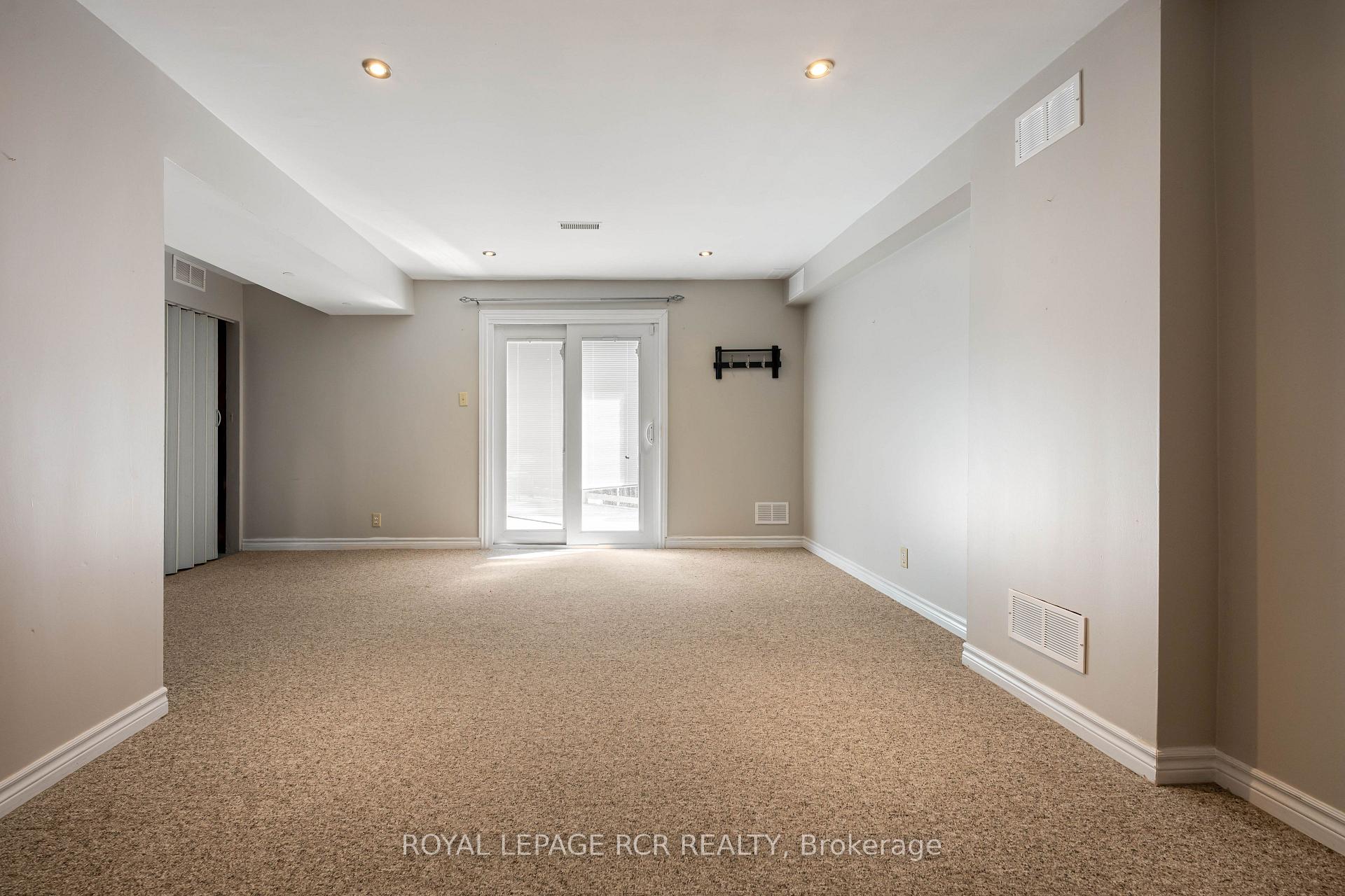 Photo 50 of 113 Meadow Drive, Orangeville — HOMEH