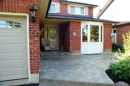 Photo 4 of 113 Meadow Drive, Orangeville — HOMEH