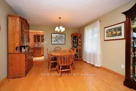 Photo 18 of 113 Meadow Drive, Orangeville — HOMEH