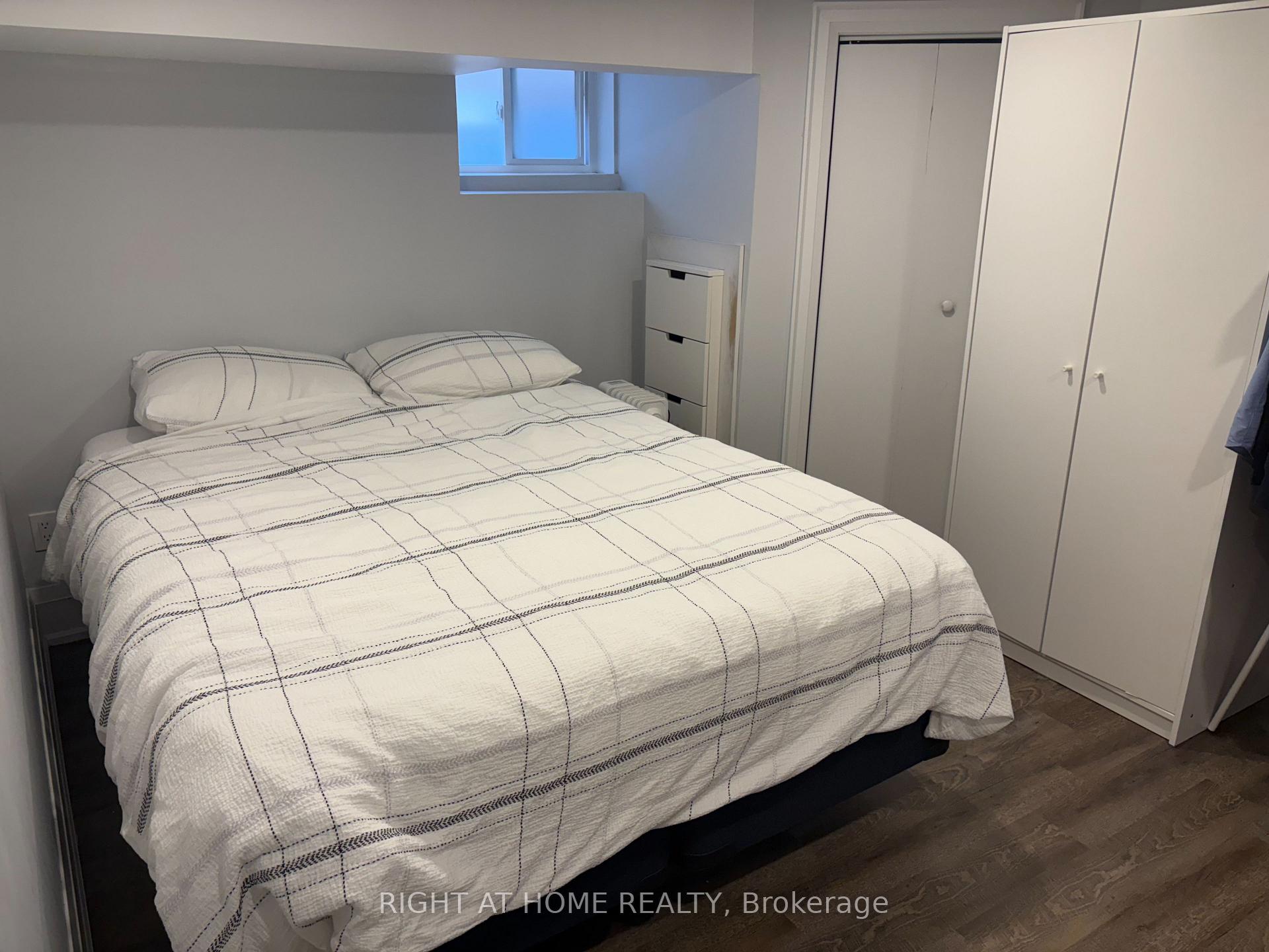 Photo 10 of Unit Lower, 39 Amherst Avenue, Toronto, Oakwood Village — HOMEH