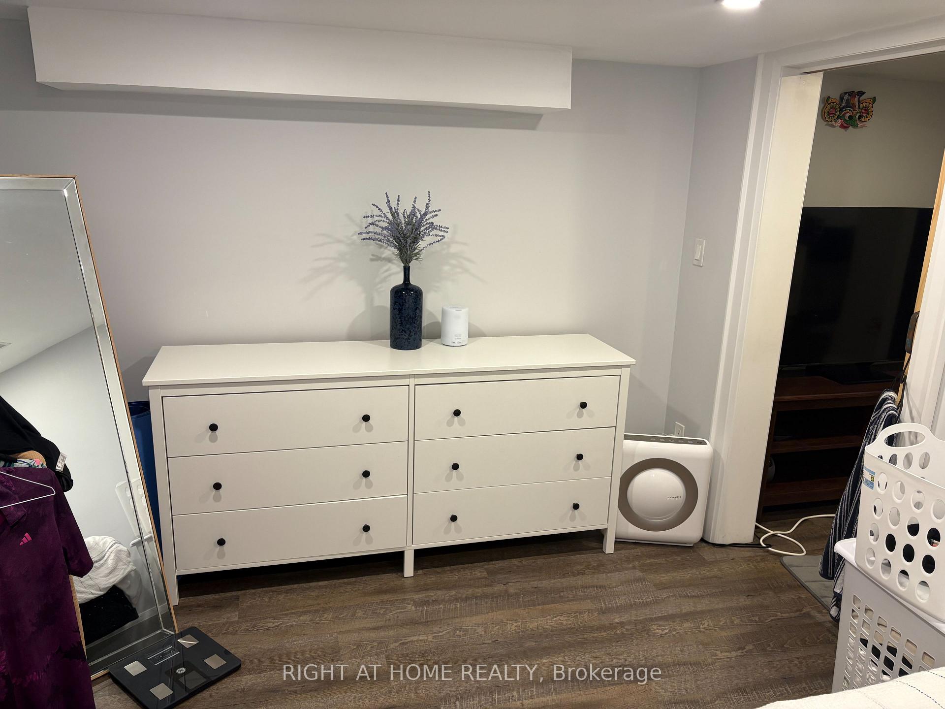 Photo 11 of Unit Lower, 39 Amherst Avenue, Toronto, Oakwood Village — HOMEH