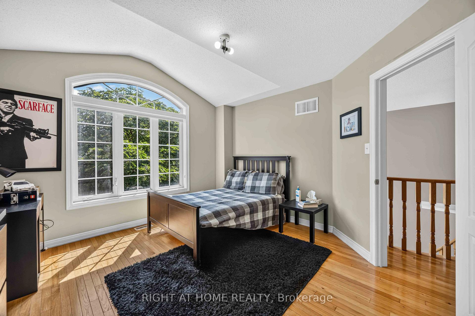 Photo 22 of 41 Foresta Drive, Vaughan, Vellore Village — HOMEH