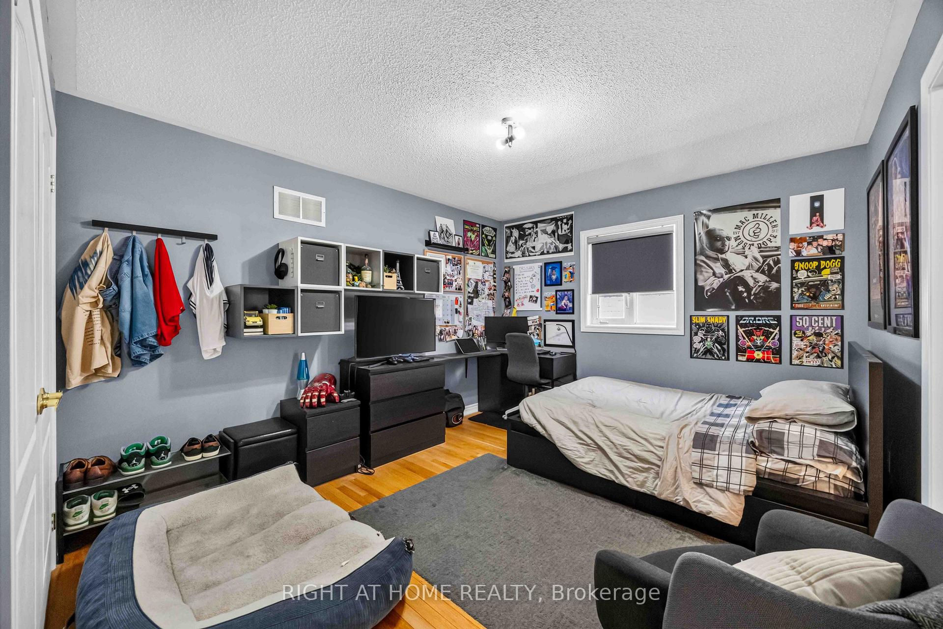Photo 24 of 41 Foresta Drive, Vaughan, Vellore Village — HOMEH