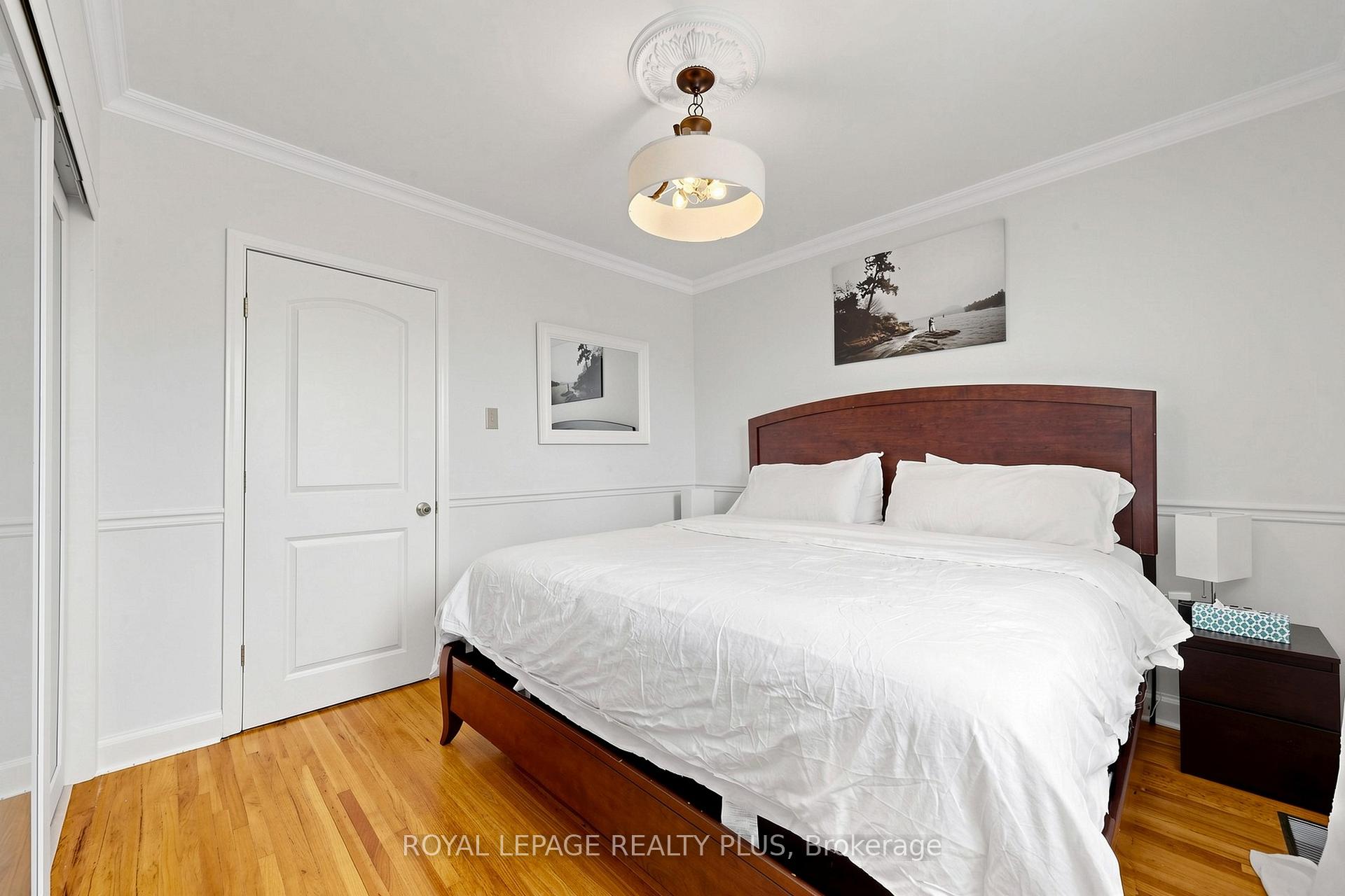 Photo 17 of 2359 Brookhurst Road, Mississauga, Clarkson — HOMEH