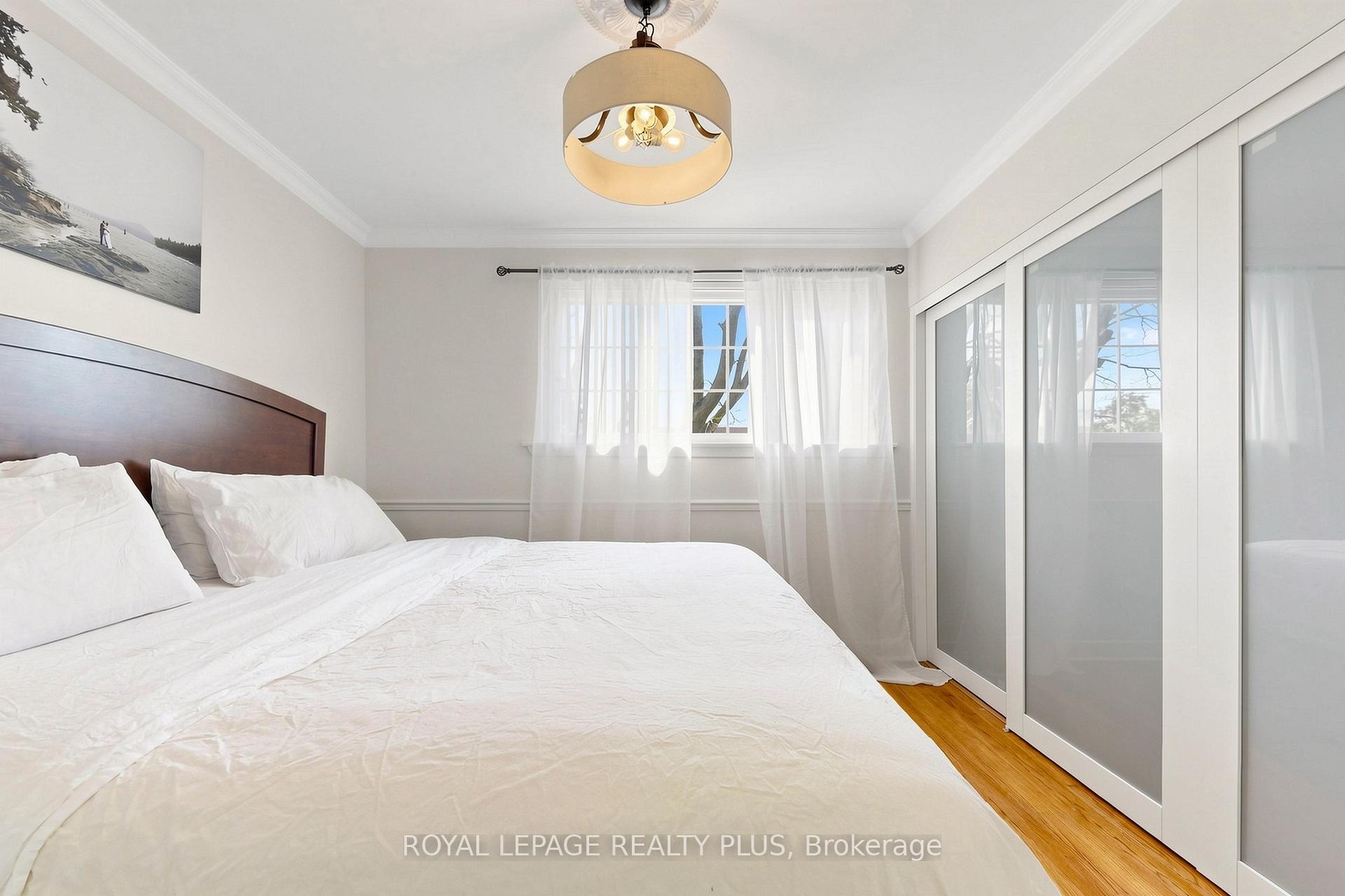 Photo 18 of 2359 Brookhurst Road, Mississauga, Clarkson — HOMEH