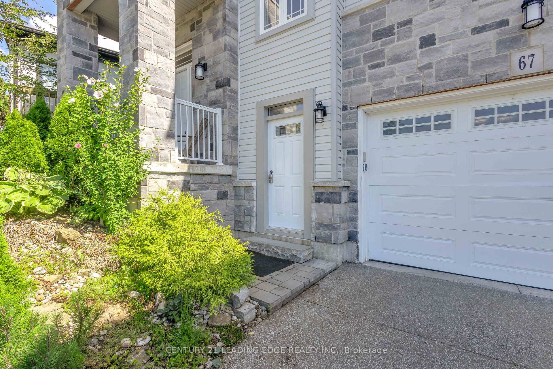 Photo 3 of 67 Bradley Street, St. Catharines, Burleigh Hill — HOMEH
