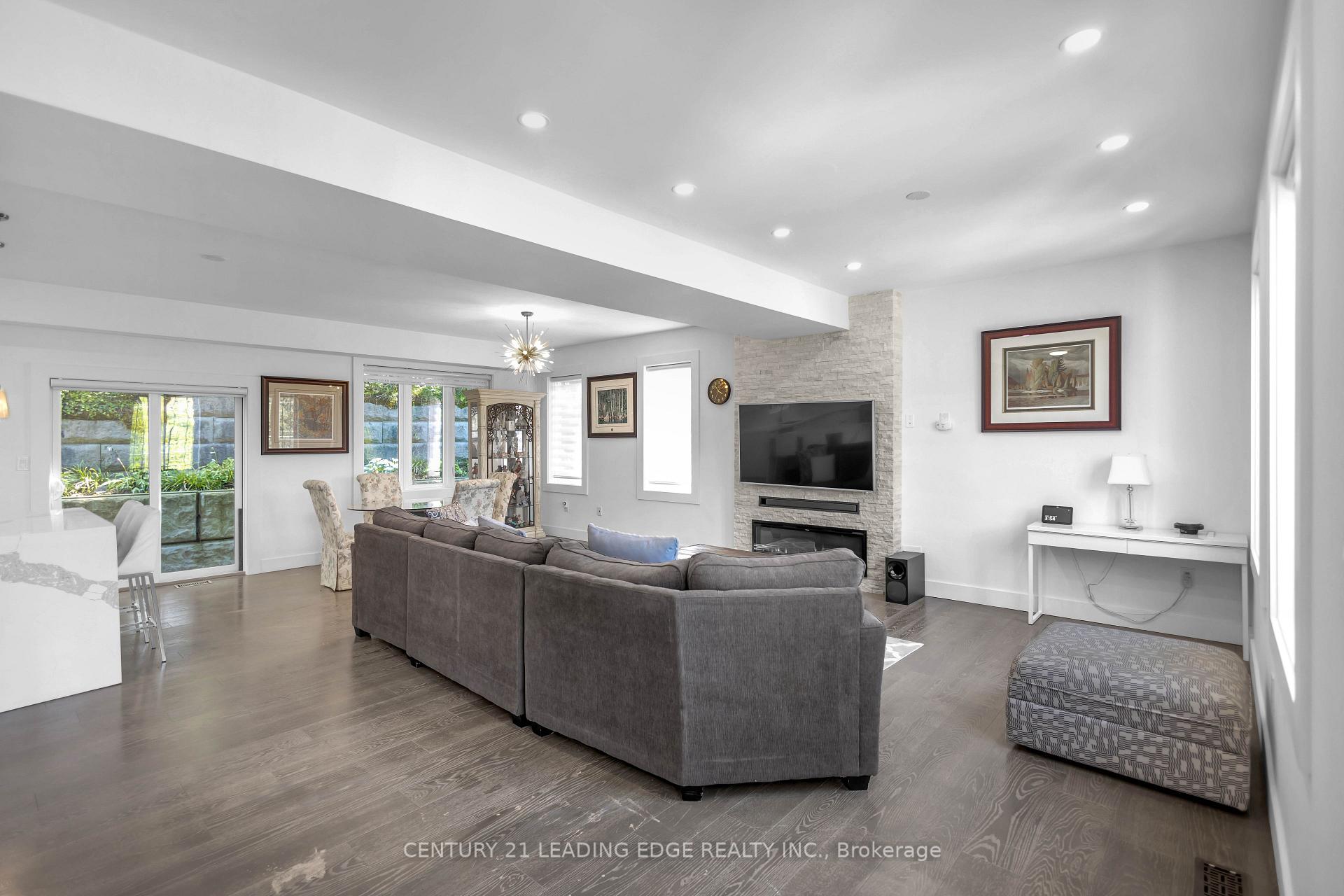 Photo 9 of 67 Bradley Street, St. Catharines, Burleigh Hill — HOMEH
