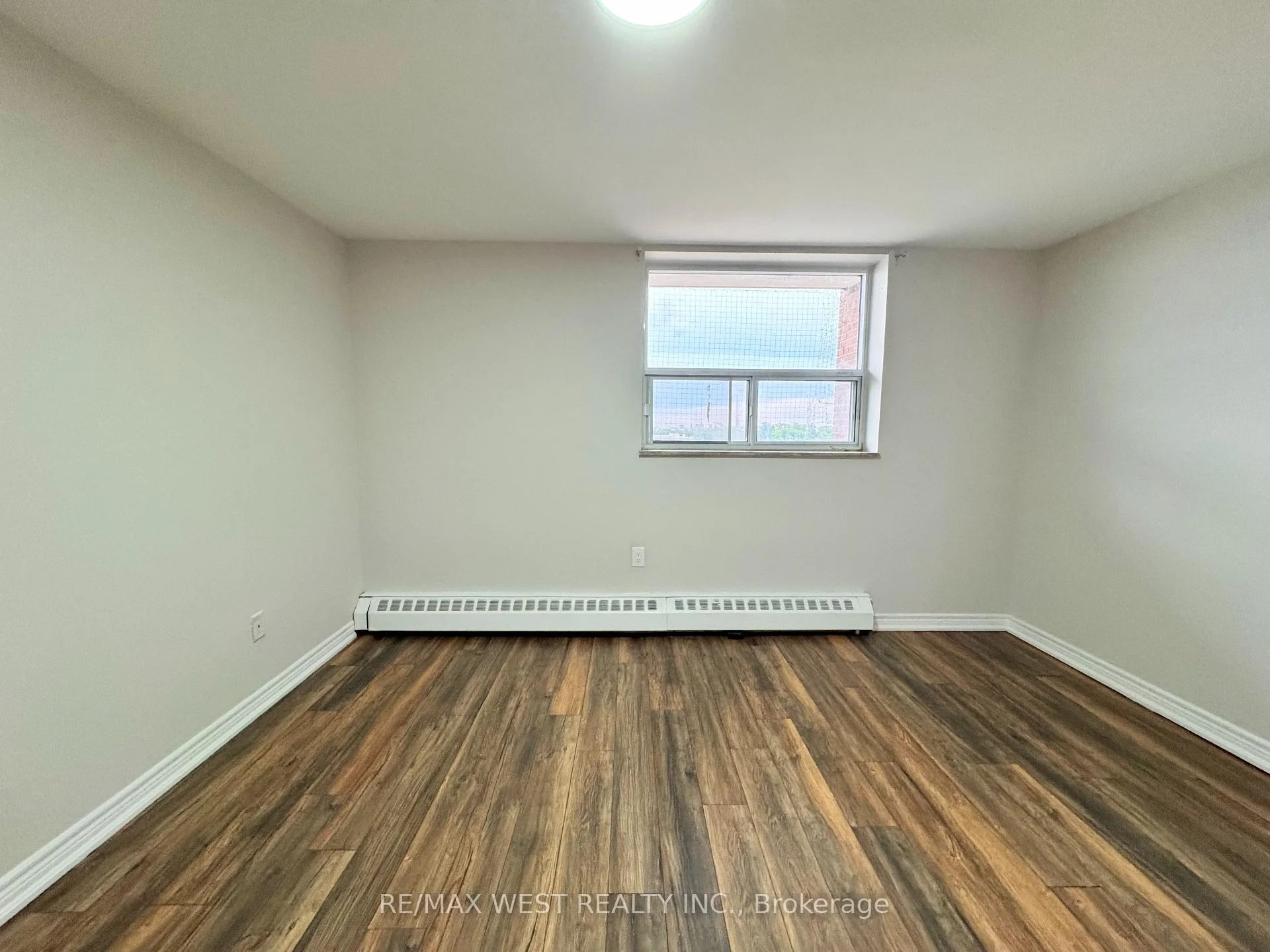 Photo 19 of Unit 709, 3533 Derry Road E, Mississauga, Malton — HOMEH