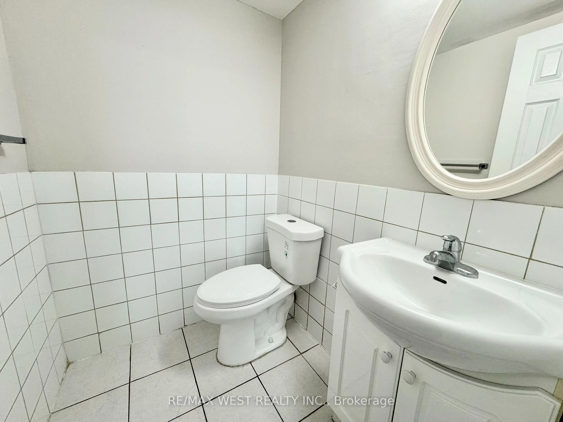 Photo 21 of Unit 709, 3533 Derry Road E, Mississauga, Malton — HOMEH