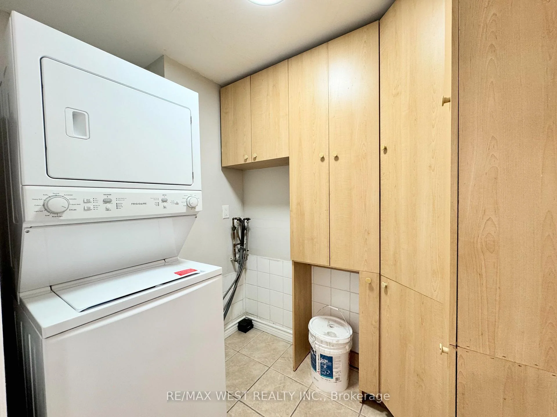 Photo 25 of Unit 709, 3533 Derry Road E, Mississauga, Malton — HOMEH