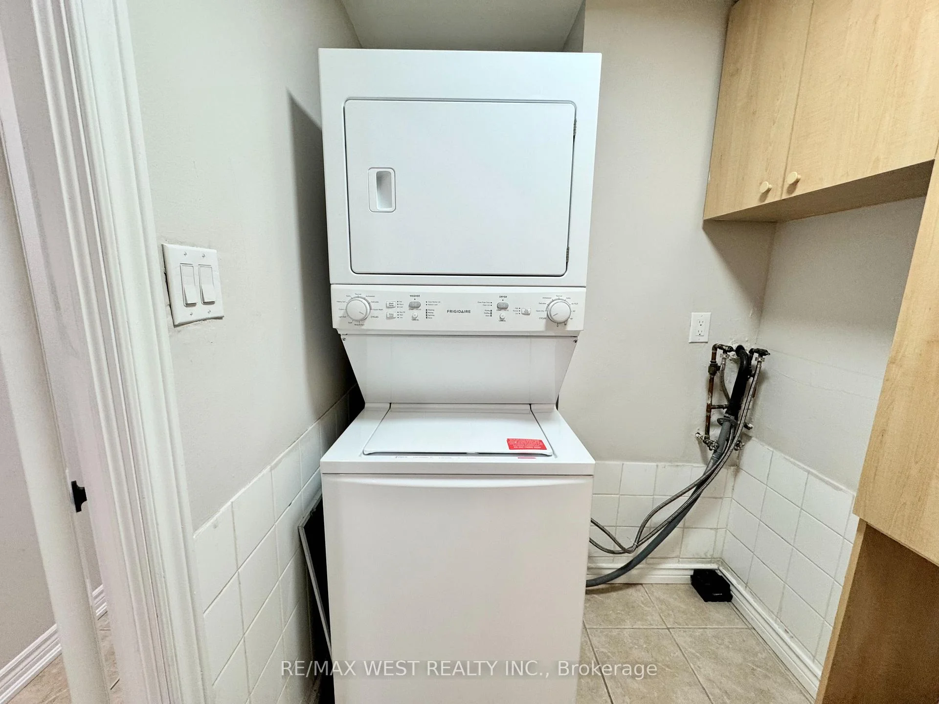 Photo 26 of Unit 709, 3533 Derry Road E, Mississauga, Malton — HOMEH