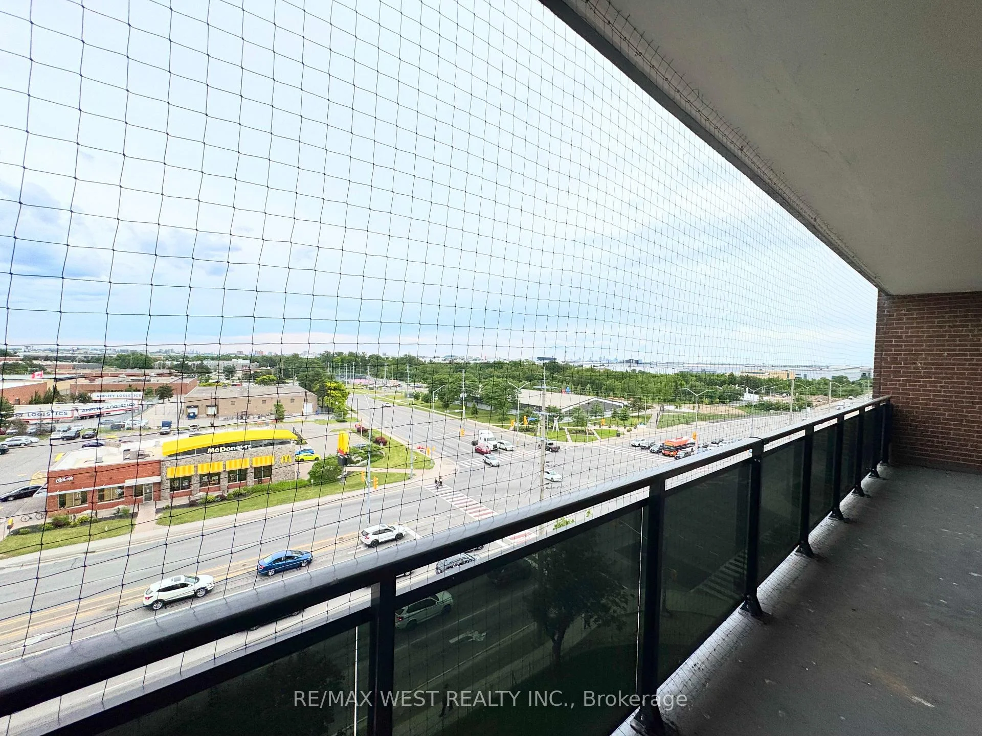 Photo 28 of Unit 709, 3533 Derry Road E, Mississauga, Malton — HOMEH