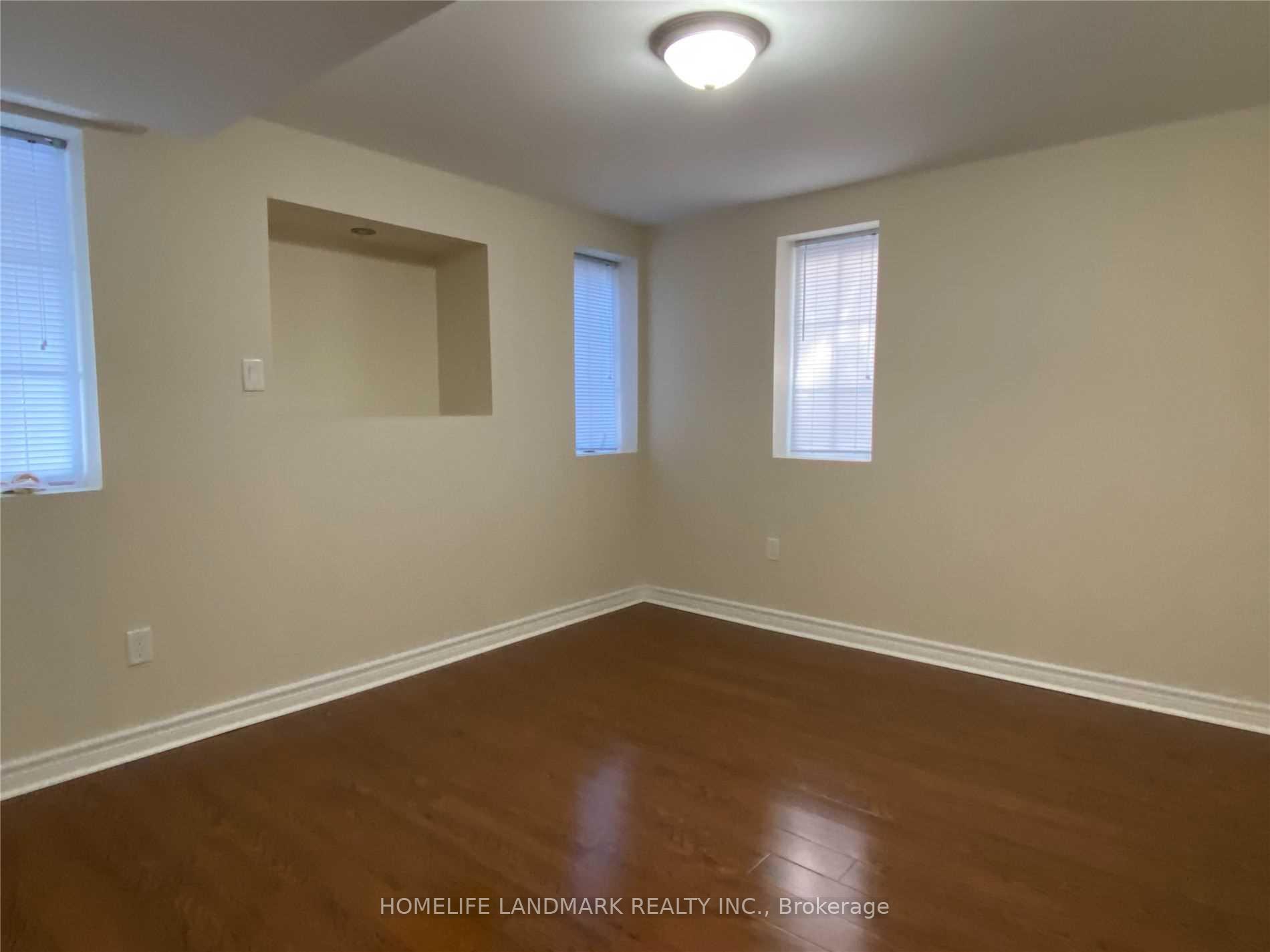 Photo 6 of Unit Lower, 32 Escapade Drive, Richmond Hill, Jefferson — HOMEH