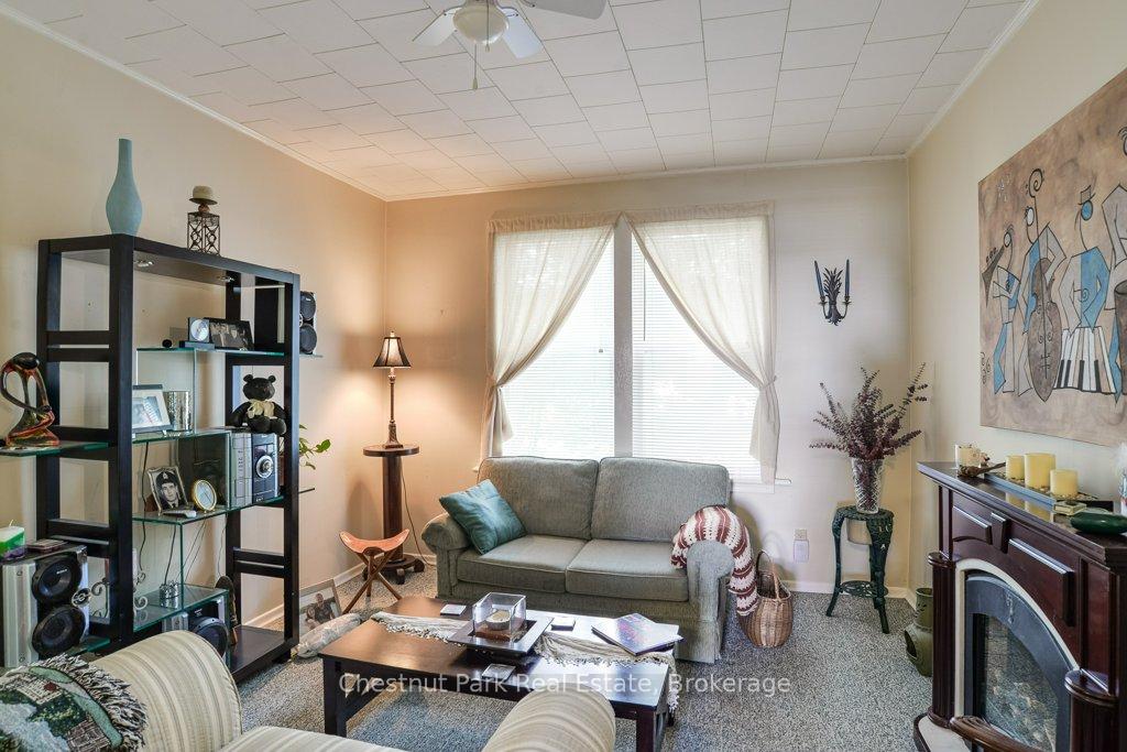 Photo 11 of 128 James Street, Bracebridge — HOMEH