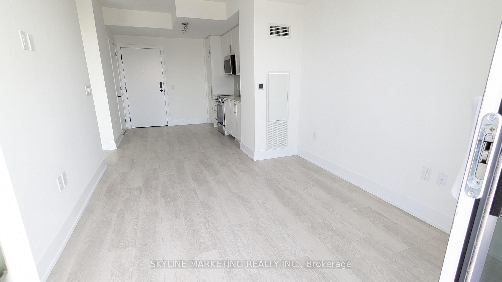 Photo 2 of Unit 437, 2450 Old Bronte Road, Oakville, Westmount — HOMEH