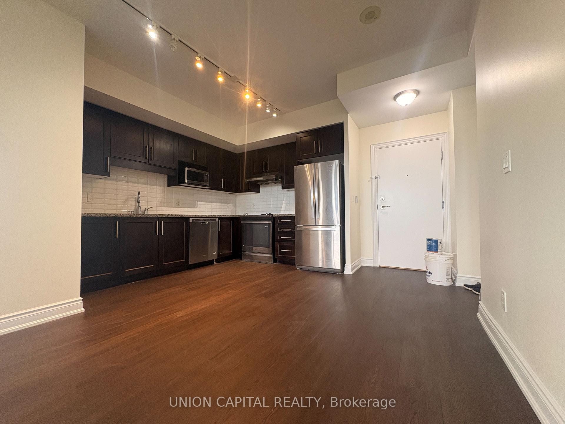 Photo 4 of Unit 815, 38 Cedarland Drive, Markham, Unionville — HOMEH