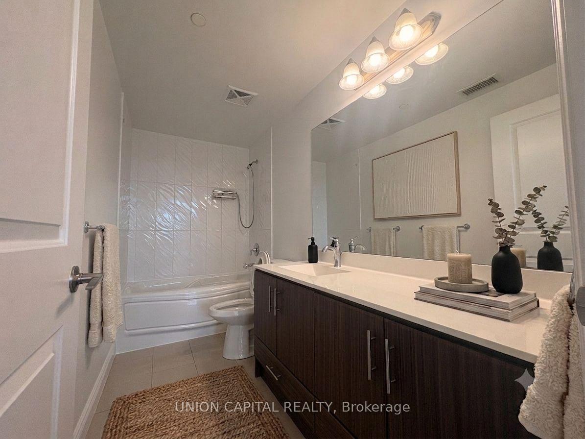 Photo 9 of Unit 815, 38 Cedarland Drive, Markham, Unionville — HOMEH