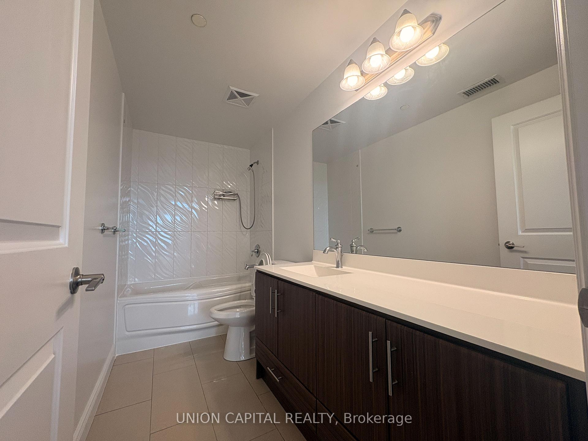 Photo 10 of Unit 815, 38 Cedarland Drive, Markham, Unionville — HOMEH
