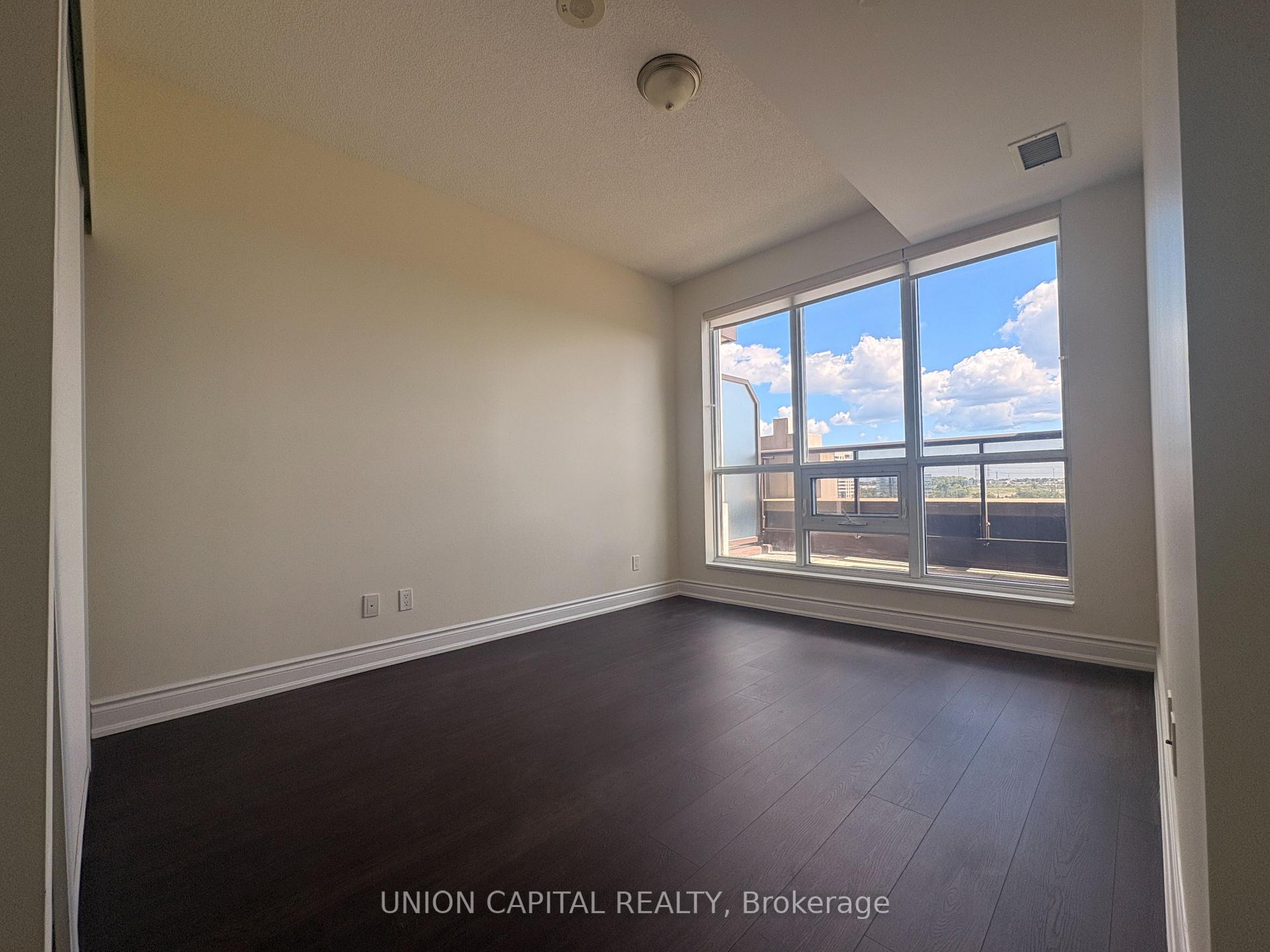 Photo 12 of Unit 815, 38 Cedarland Drive, Markham, Unionville — HOMEH