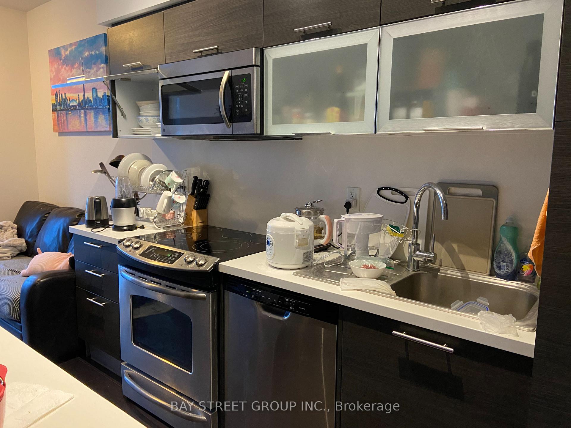 Photo 4 of Unit 3104, 386 Yonge Street, Toronto, Bay Street Corridor — HOMEH