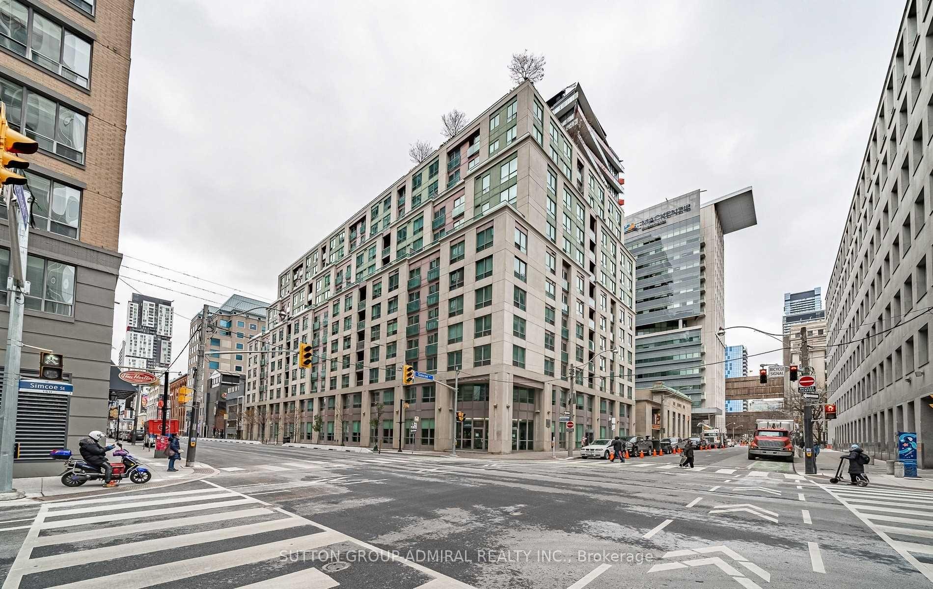 Photo of Unit 722, 168 Simcoe Street